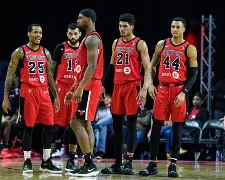 九游游戏-包含转会期体能课后,芝加哥公牛手感冰凉备战NBA常规赛,气氛紧张,球探报告显示潜力的词条