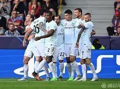 九游游戏-里昂迎欧冠关键赛,今晨豪取连胜,引发热议,控场能力受关注(里昂队欧冠)